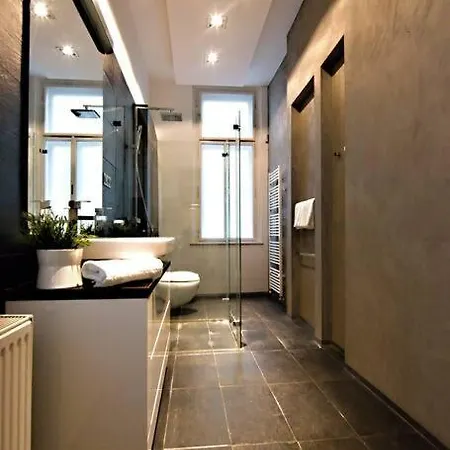 Elite Residences - Parizska Street 150 M2 アパート *