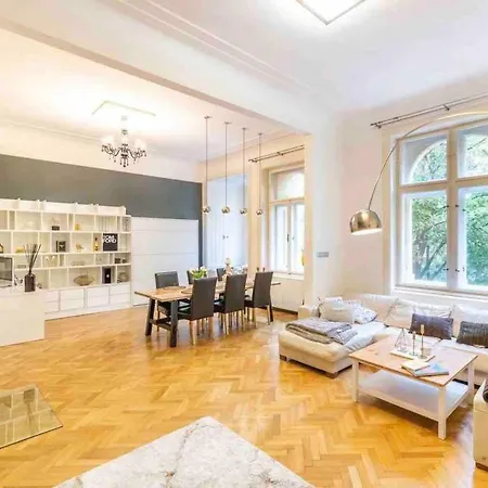 Apartment Elite Residences - Parizska Street 150 M2 Prague